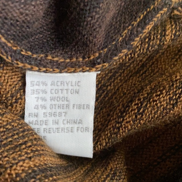 Curio Top - Picture 8 of 9